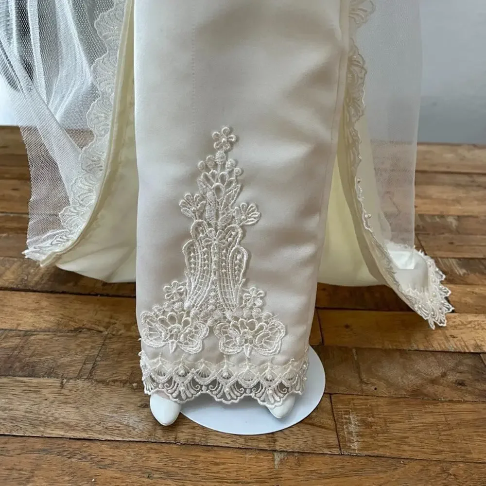 The Ashton-Drake Galleries Jennifer Porcelain Bride Doll Classic Brides 1994